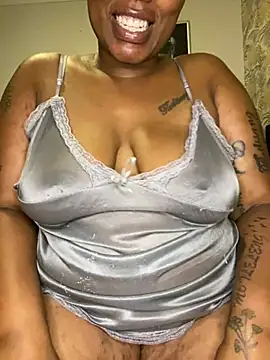 Snapshot of fatpussydallx chatting on 3, 3, 2026 fatpussydallx online show from 3, 3, 2026