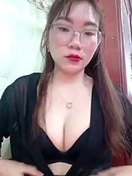 Snapshot of MyMy08 chatting on 22, 12, 2025 MyMy08 online show from 22, 12, 2025