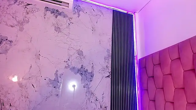 Mia Duarte1 online show from 21, 10, 2025