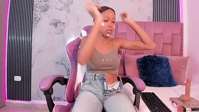 Mia Duarte1 online show from 26, 11, 2025