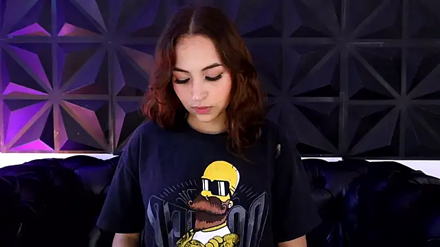 Arianaa Jones  online show from 6, 10, 2025