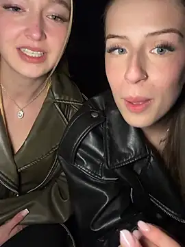 lisapeperoni online show from 6, 3, 2026