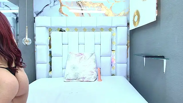 Samantha-Colins  online show from 10, 9, 2025