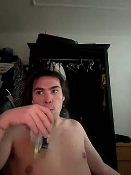 tomuchdrugsinmycum online show from 22, 11, 2025