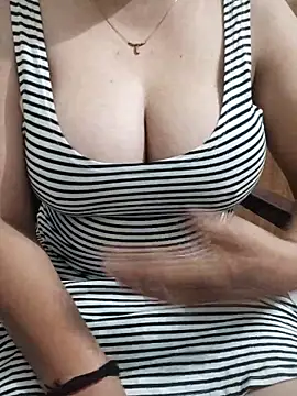 Snapshot of priya_hot_69 chatting on 12, 9, 2025 priya hot 69 online show from 12, 9, 2025