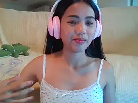 AnnewithanE online show from 13, 9, 2025