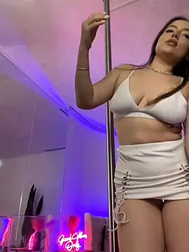 Snapshot of Angel__Vibe chatting on 13, 10, 2025 Angel Vibe online show from 13, 10, 2025