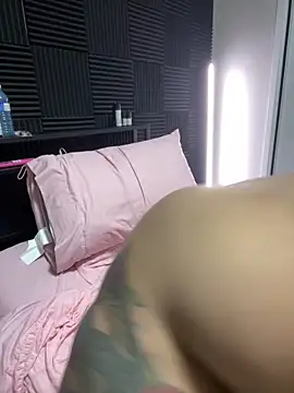 SpicyThic online show from 9, 4, 2026