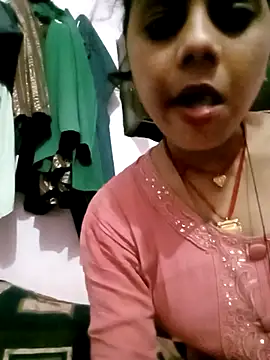 Snapshot of Hot_tin74 chatting on 28, 9, 2025 Hot tin74 online show from 28, 9, 2025