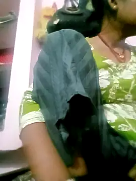 Snapshot of Hot_tin74 chatting on 3, 12, 2025 Hot tin74 online show from 3, 12, 2025