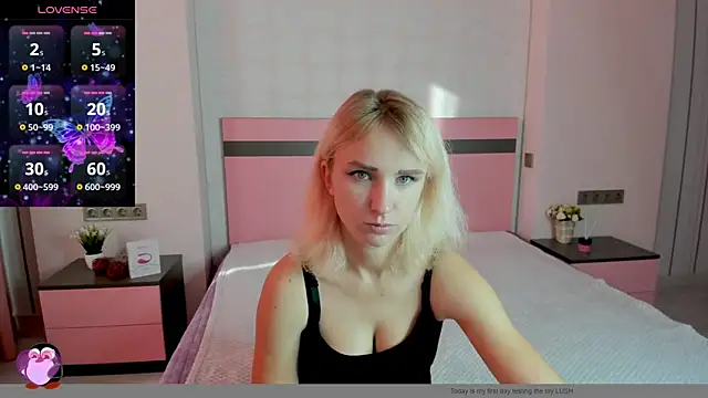 MeryMidnight online show from 19, 9, 2025