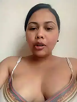 Snapshot of Alessandraa- chatting on 23, 5, 2026 Alessandraa- online show from 23, 5, 2026