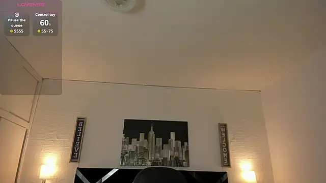 iamCharlotte19 online show from 6, 11, 2025