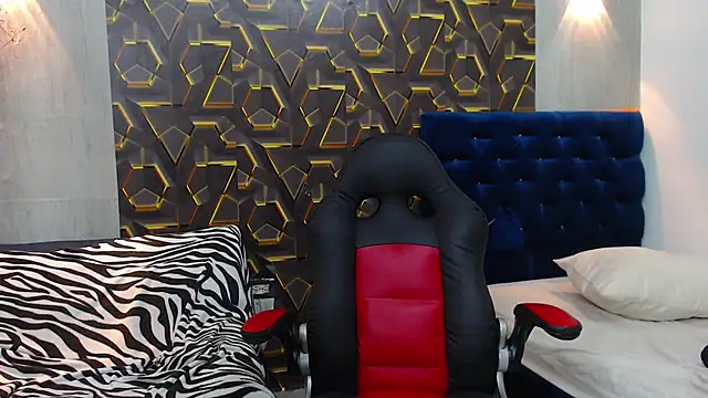 miss leidy  online show from 10, 11, 2025