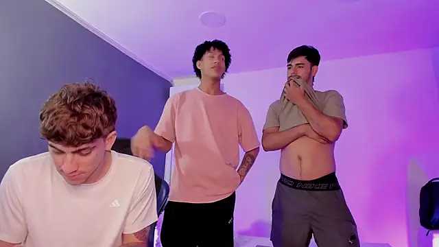 Handsomeboyss19 online show from 23, 7, 2026