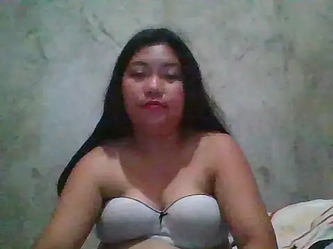 Snapshot of nikki_zapphire chatting on 28, 10, 2025 nikki zapphire online show from 28, 10, 2025