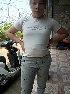 Phuong xxx online show from 2, 3, 2026