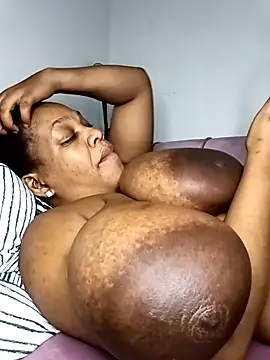 HappygalTheQueen online show from 13, 2, 2026