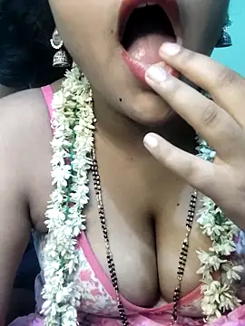 Shneeha le online show from 9, 9, 2025