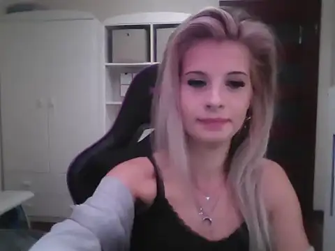 KristineGlow online show from 1, 10, 2025