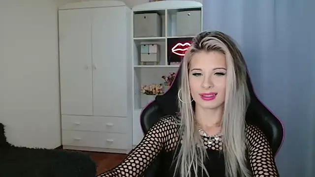 KristineGlow online show from 20, 10, 2025