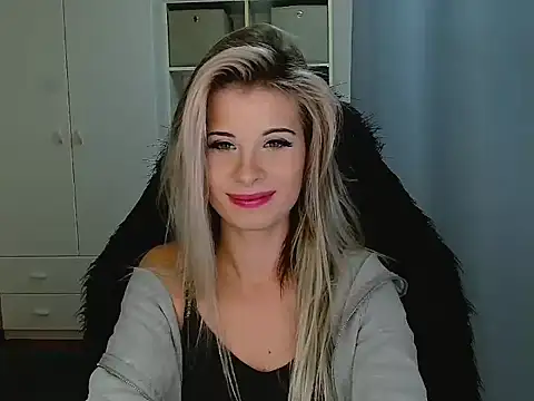 KristineGlow online show from 17, 11, 2025