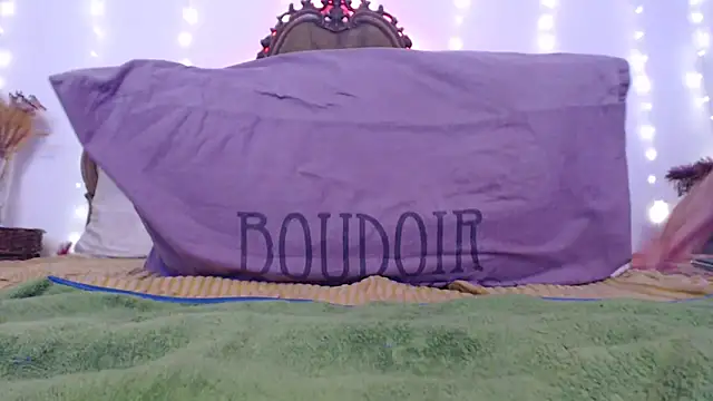 Snapshot of SilkenSin chatting on 17, 11, 2025 SilkenSin online show from 17, 11, 2025