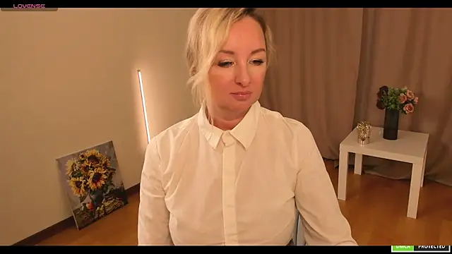 sexmom8 online show from 9, 10, 2025