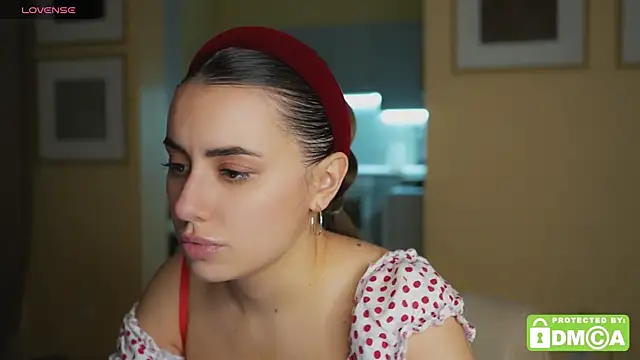 KateCarrey online show from 28, 10, 2025