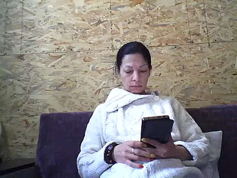 Snapshot of Milana38 chatting on 14, 10, 2025 Milana38 online show from 14, 10, 2025