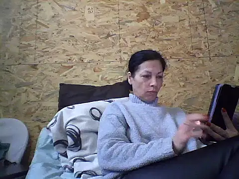 Snapshot of Milana38 chatting on 7, 11, 2025 Milana38 online show from 7, 11, 2025