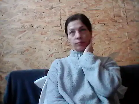 Snapshot of Milana38 chatting on 17, 11, 2025 Milana38 online show from 17, 11, 2025