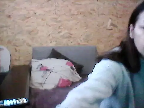 Snapshot of Milana38 chatting on 4, 12, 2025 Milana38 online show from 4, 12, 2025