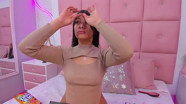 DaisySnugs1 online show from 30, 10, 2025