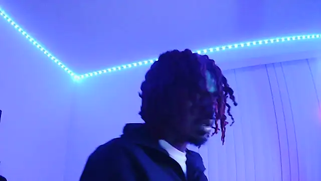 Snapshot of risktakinndolo chatting on 25, 9, 2025 risktakinndolo online show from 25, 9, 2025