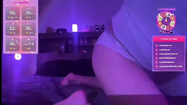 Snapshot of michaeltorrexxx chatting on 5, 2, 2026 michaeltorrexxx online show from 5, 2, 2026