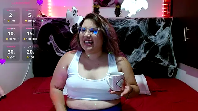 Snapshot of EmmaTower chatting on 3, 10, 2025 EmmaTower online show from 3, 10, 2025