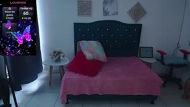 SammySmall F w online show from 23, 2, 2026