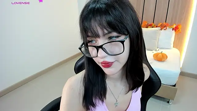 Snapshot of nessnesta chatting on 5, 10, 2025 nessnesta online show from 5, 10, 2025