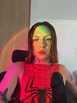 aliciia 23 online show from 13, 4, 2026