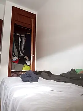 Snapshot of oscartres chatting on 16, 10, 2025 oscartres online show from 16, 10, 2025