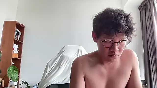 Passionatetwink2 online show from 25, 10, 2025