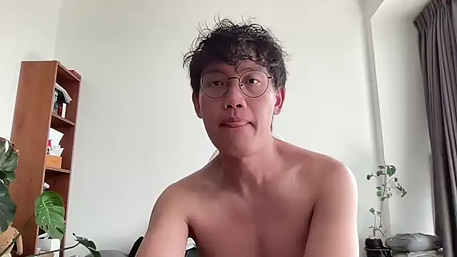 Passionatetwink2 online show from 26, 10, 2025