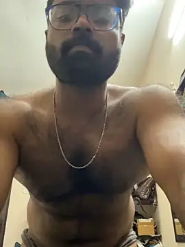 Snapshot of DJLOVE280825 chatting on 10, 10, 2025 DJLOVE280825 online show from 10, 10, 2025