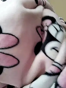 Snapshot of SexyGemBeautyX chatting on 15, 10, 2025 SexyGemBeautyX online show from 15, 10, 2025