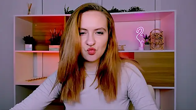 mila glow1 online show from 7, 11, 2025