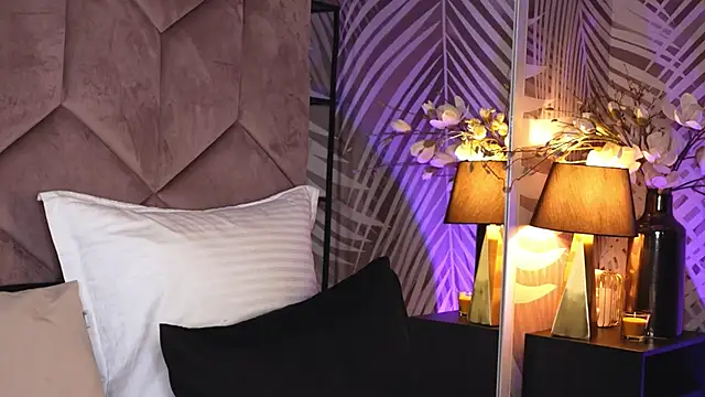 EvaRhea online show from 2, 12, 2025