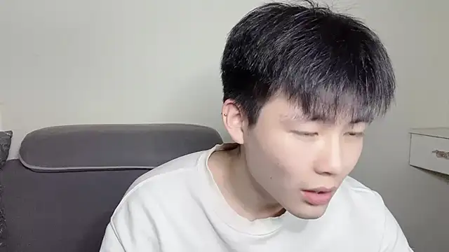 Snapshot of xiaoyang5200 chatting on 7, 11, 2025 xiaoyang5200 online show from 7, 11, 2025