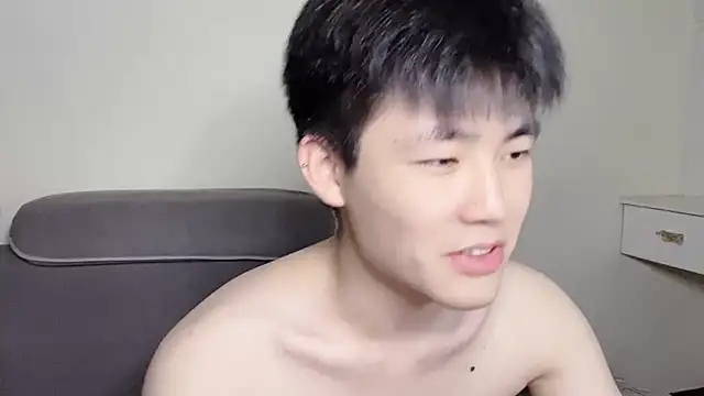 Snapshot of xiaoyang5200 chatting on 9, 11, 2025 xiaoyang5200 online show from 9, 11, 2025