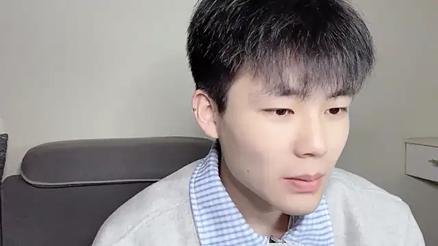 Snapshot of xiaoyang5200 chatting on 22, 11, 2025 xiaoyang5200 online show from 22, 11, 2025